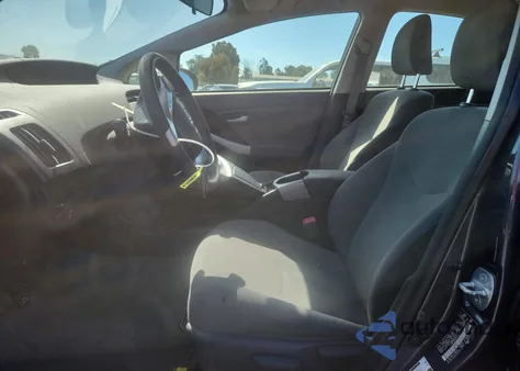 2013 Toyota Prius Two из США, поврежденный, VIN JTDKN3DU0D1644915